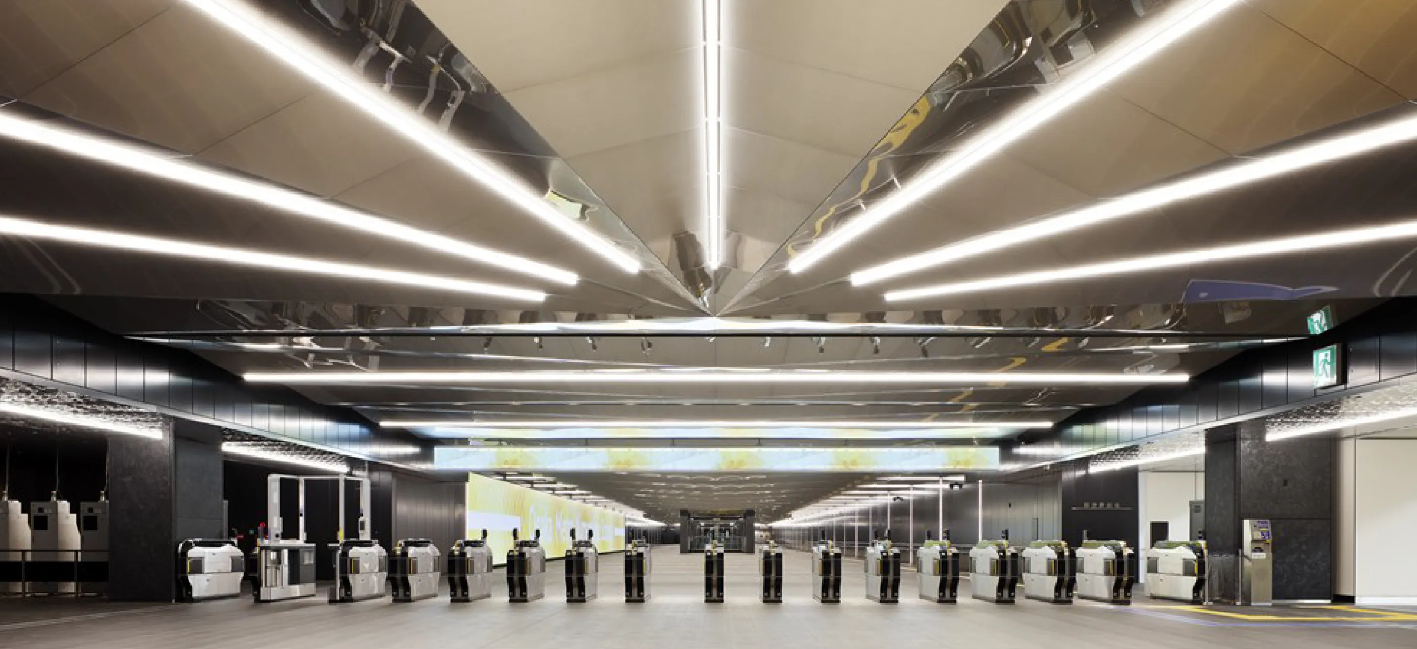 大阪メトロ 夢洲駅の写真